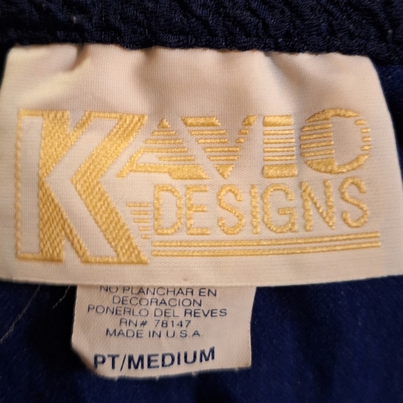 💙KAVIO DESIGNS women's dark blue floral blouse. Size M - Picture 5 of 5